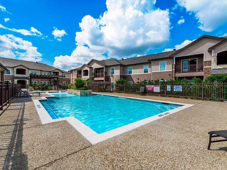 Timber Creek Apartments — Photo 8
