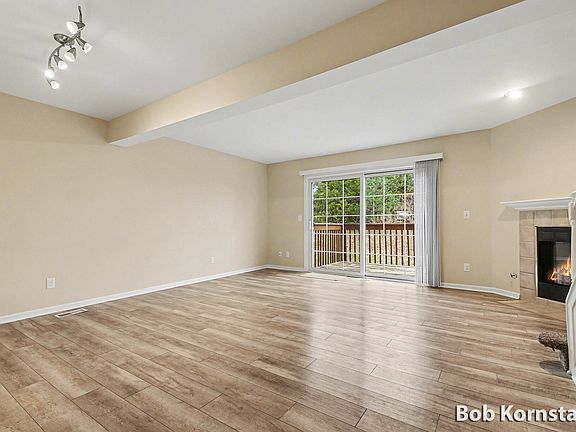 4th image of 4153 Sawkaw Dr NE #2