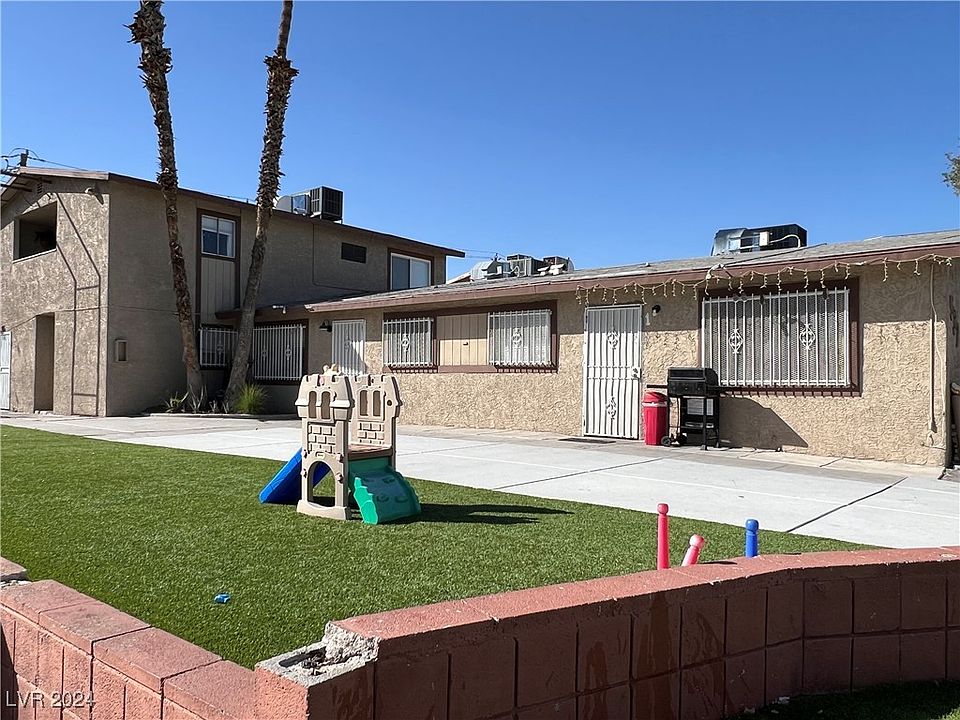 1st image of 537 McKellar Cir