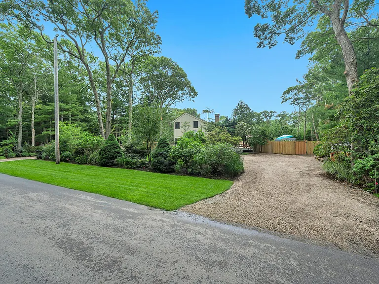 10 Harbor View Ln — Photo 6