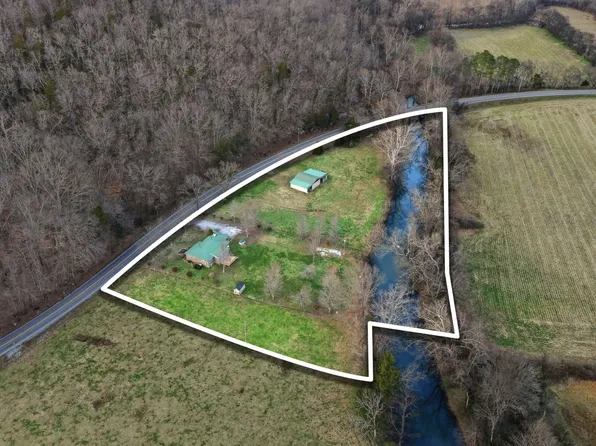 7610 State Route 50, Pelham, TN 37366