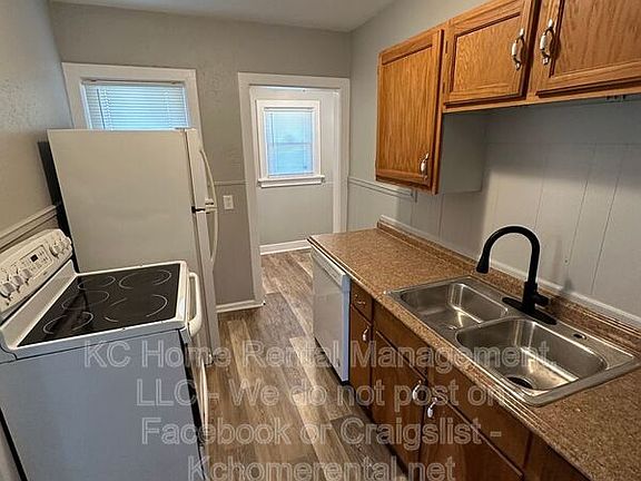 2nd image of 3708 E 72nd St