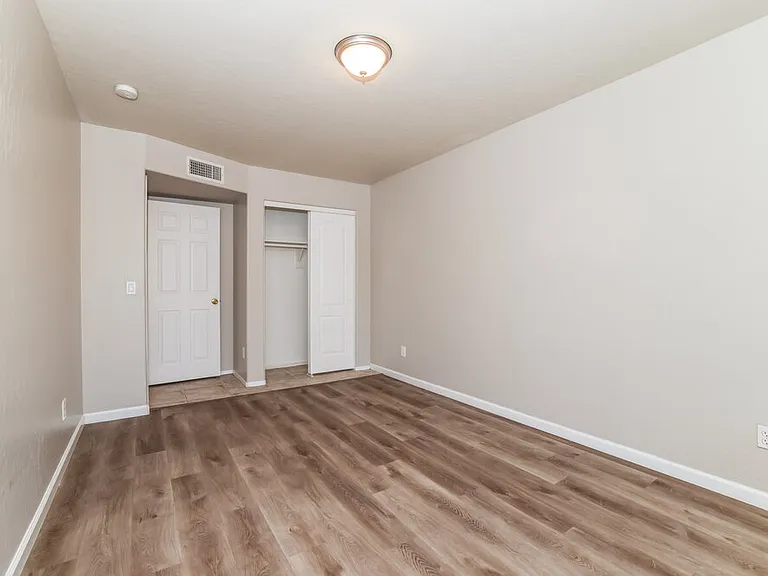 1662 W Campbell Ave — Photo 14