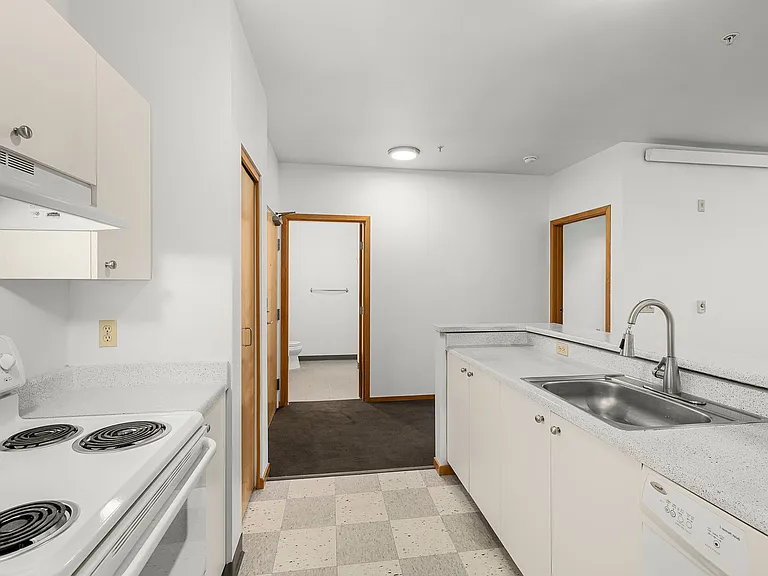 Bookmark Apartments — Photo 14