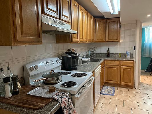 5th image of 19-42 75th St #1