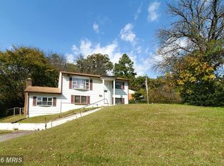 1700 Iowa Ct, Woodbridge, VA 22191