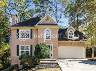 225 Tennis Court Ln NW, Kennesaw, GA 30144