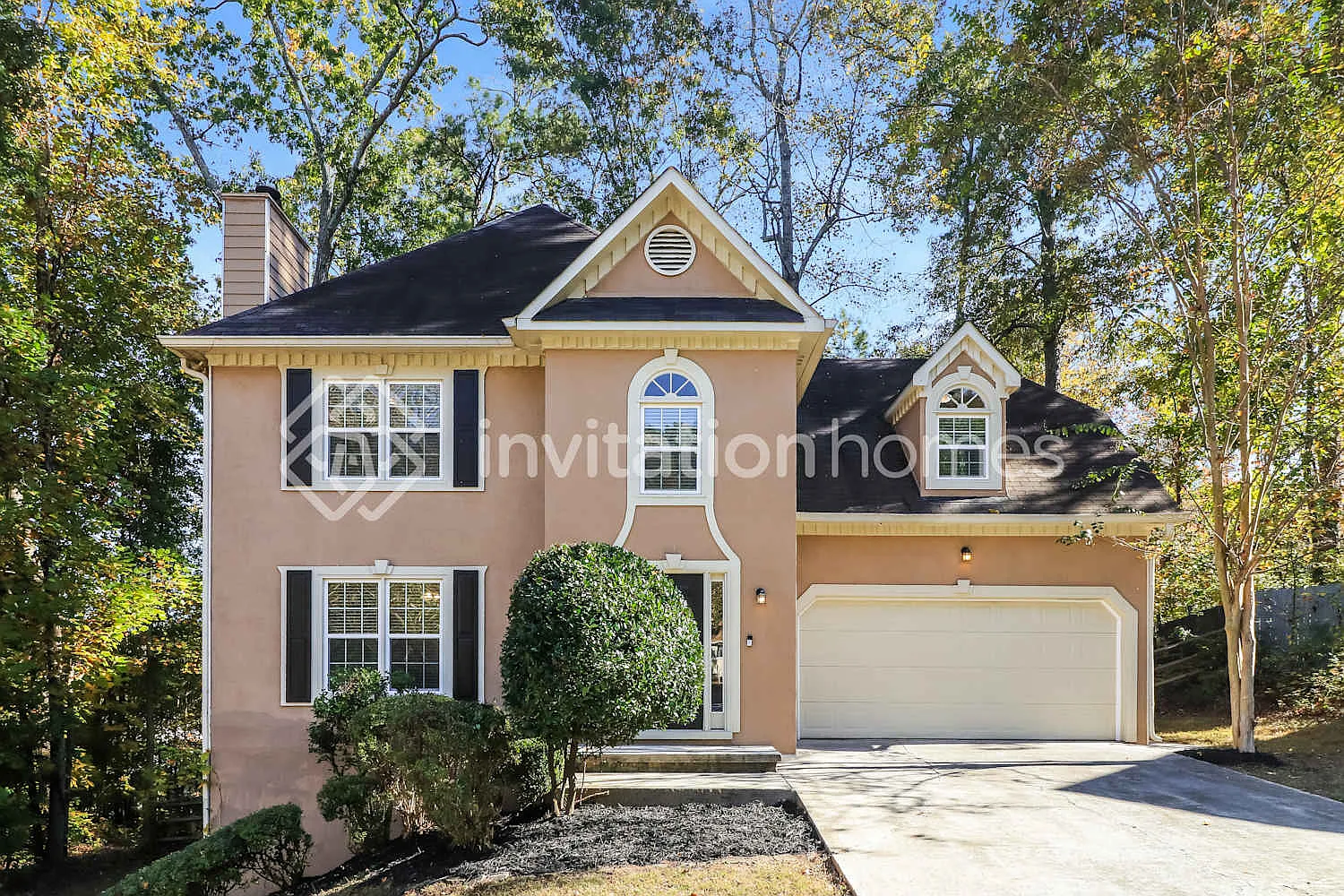 225 Tennis Court Ln NW photo 1