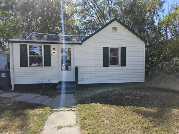 1717 7th Ave, Council Bluffs, IA 51501