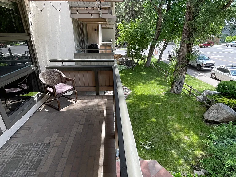 600 E Main St #207 — Photo 24