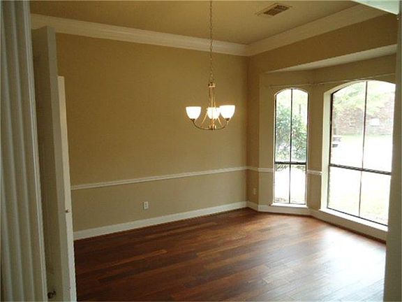 3rd image of 3414 Haven Oaks Dr