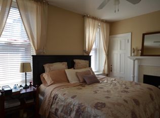124 S 22nd St #3F, Philadelphia, PA 19103