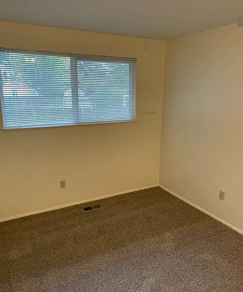13229 Clairmont Way — Photo 10