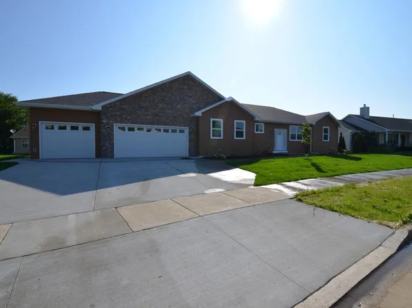 201 South Ash LANE, Whitewater, WI 53190