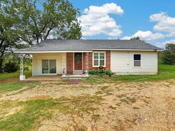 732 Fm 485, Hearne, TX 77859