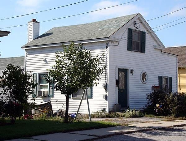2nd image of 26 Killington Ave