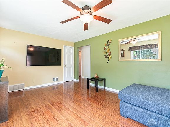 4th image of 3073 Mirimar St