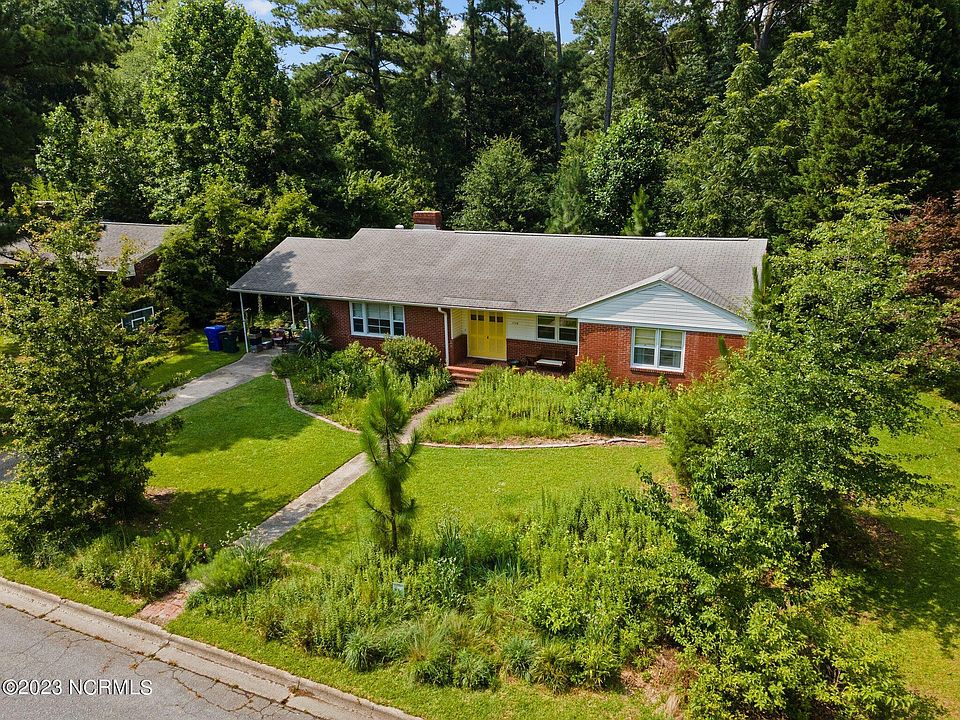 1st image of 1738 Beaumont Drive
