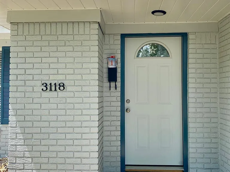3118 Castlewood St — Photo 5
