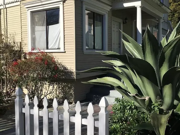 1066 56th St APT B, Oakland, CA 94608