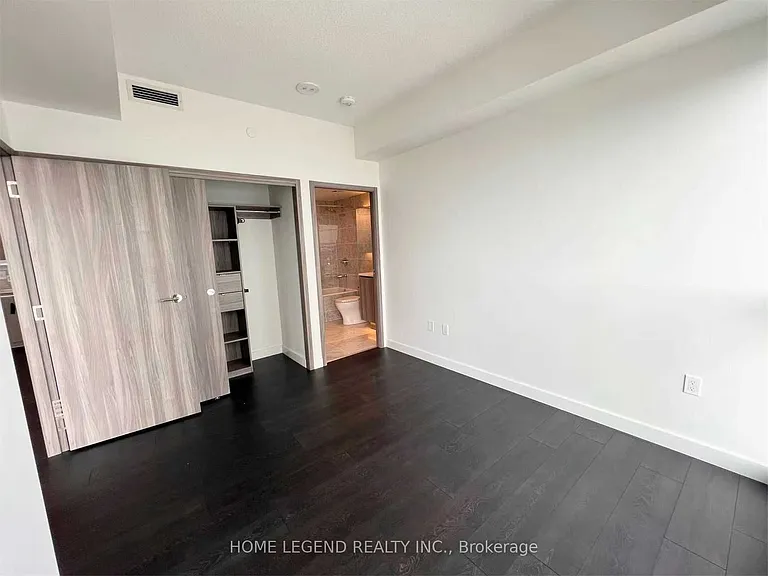 95 McMahon Dr #802 — Photo 7