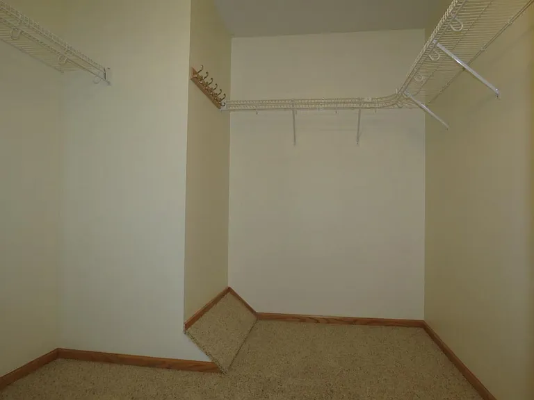 3805 NE Gardenia Ln — Photo 9