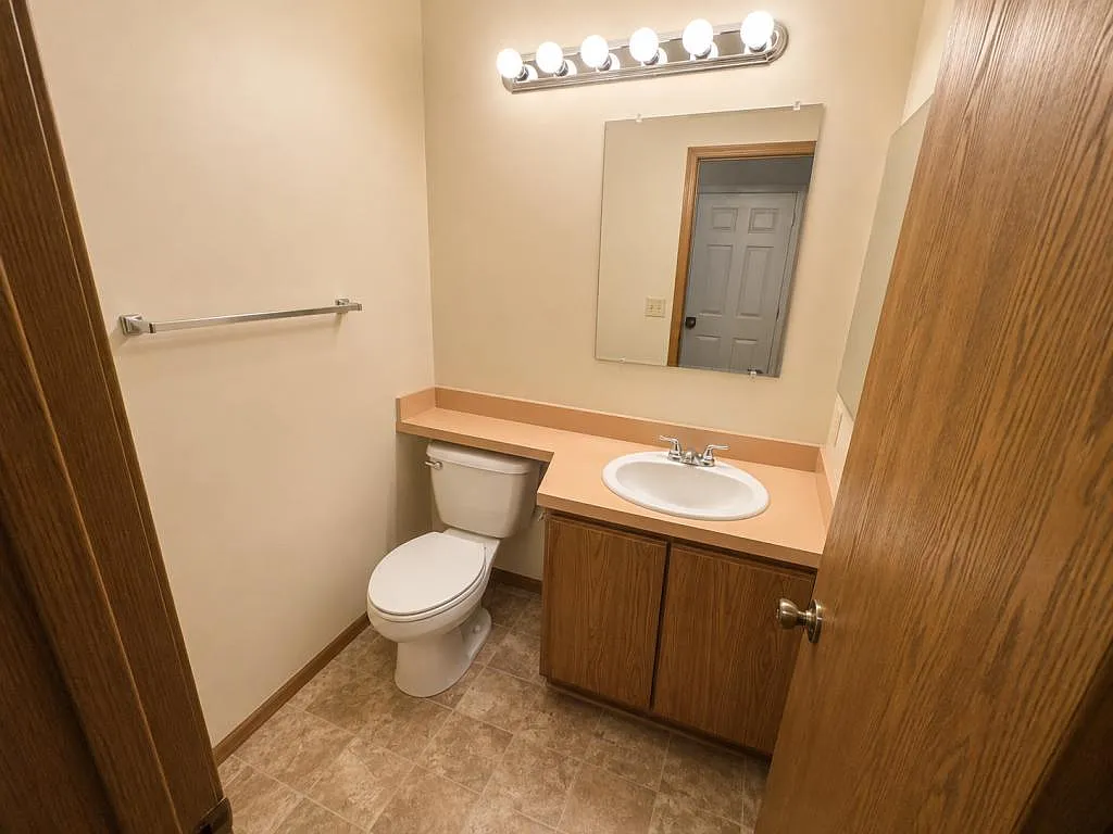 7457 E Huntington Dr Unit 3 — Photo 3