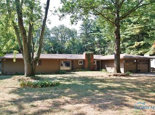 1350 Albon Rd, Holland, OH 43528