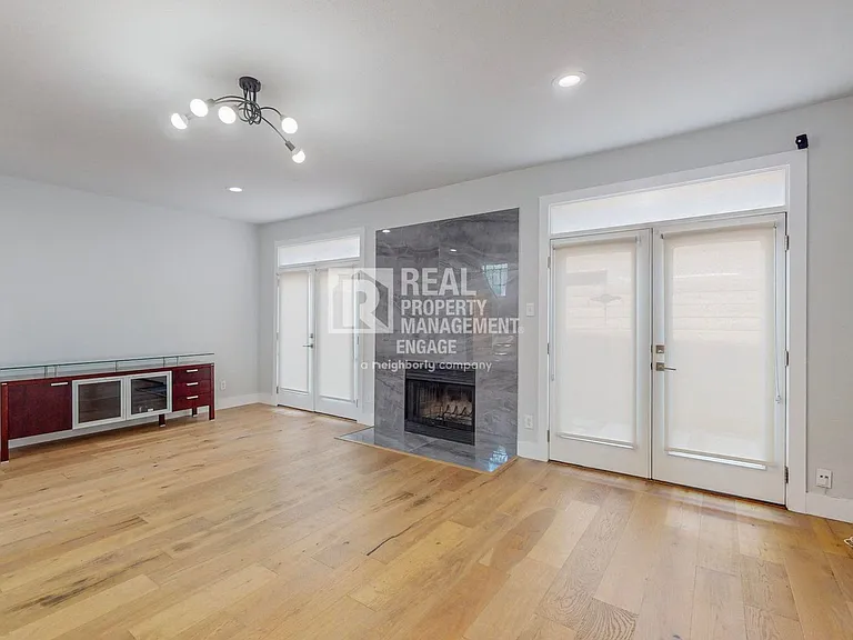 4307 Gilbert Ave #306 — Photo 4