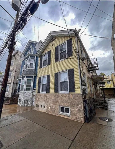 269 Walnut St #1 Photo 1