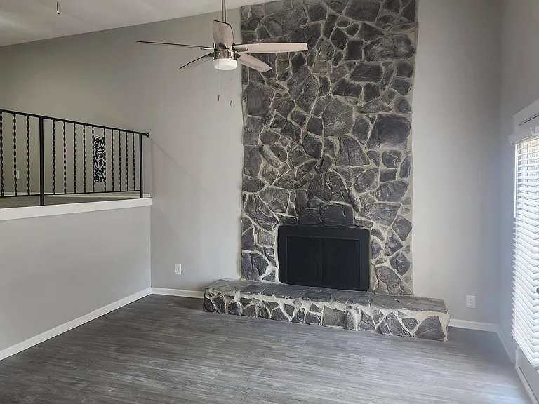 COZY FIREPLACE