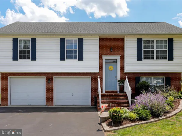 403 Artisan Way, Martinsburg, WV 25401