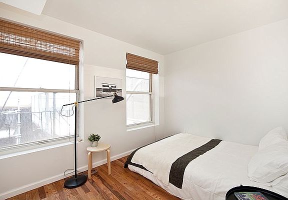 3rd image of 136 William St APT 5A