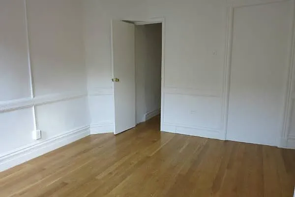 Rented by Manhattan Best Realty, Inc. | media 19