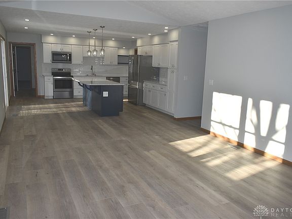 5th image of 101 Irongate Dr