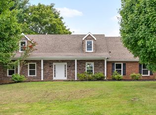 287 Ardmoor Dr, Clarksville, TN 37043