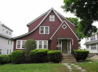 77 Kensington Ln, Swampscott, MA 01907