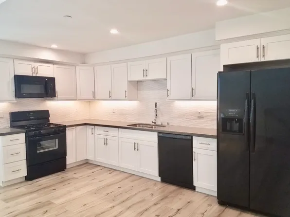 1110 Magnolia Ave #202, Los Angeles, CA 90006