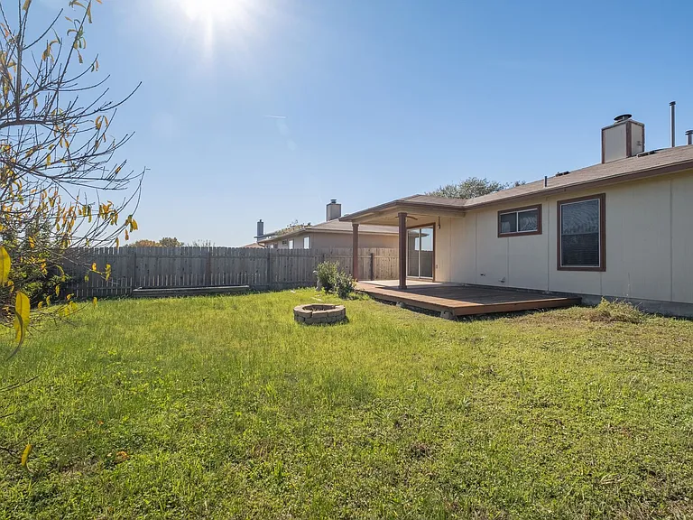 17131 Dashwood Creek Dr — Photo 21