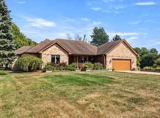 21521 Waltz Rd, New Boston, MI 48164