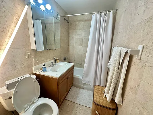 Rented by J PRESTON AND ASSOCIATES INC | media 12