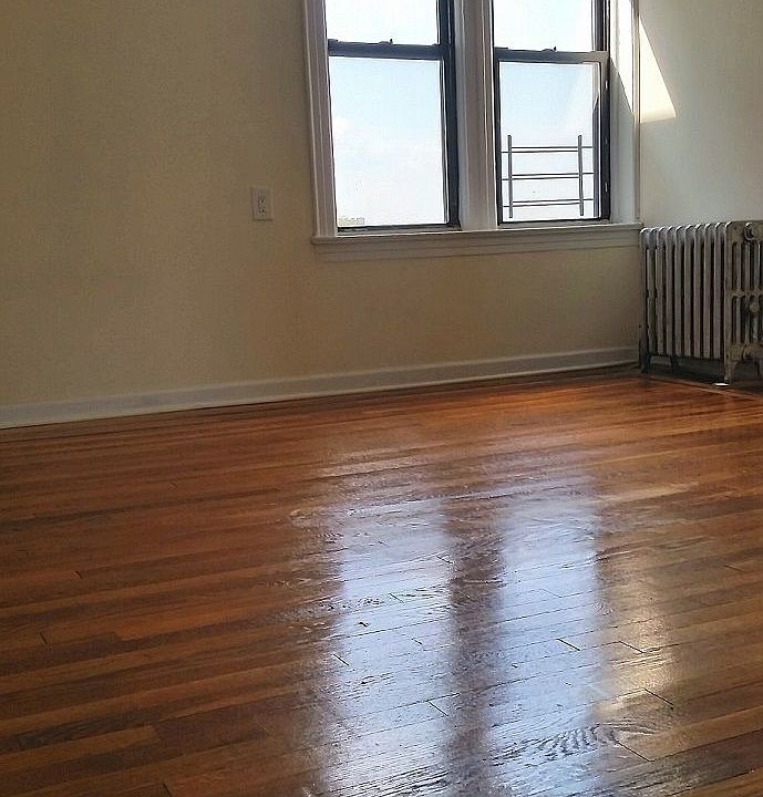 2nd image of 3242 41st St APT 4D