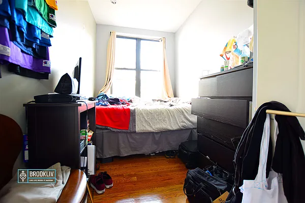 Rented by null | media 27