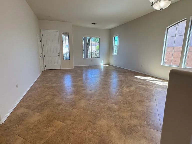 1259 W Faldo Dr — Photo 7