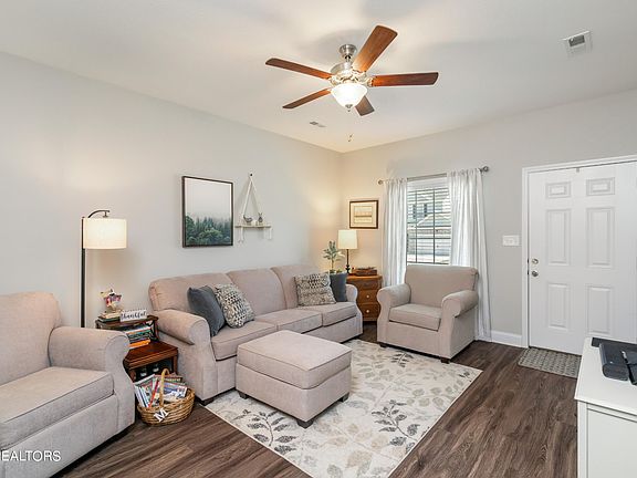 5th image of 6745 Padgett Hill Ln