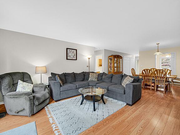 5th image of 8654 Kelly Dr