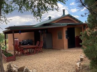 50 Moon Ranch Rd, Tijeras, NM 87059