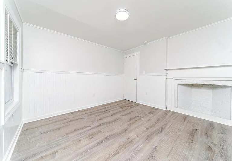 824 2nd St — Photo 23