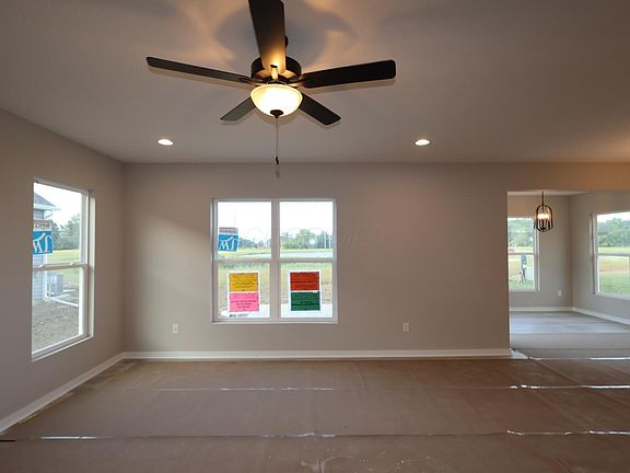 3rd image of 2775 Coltstail Dr