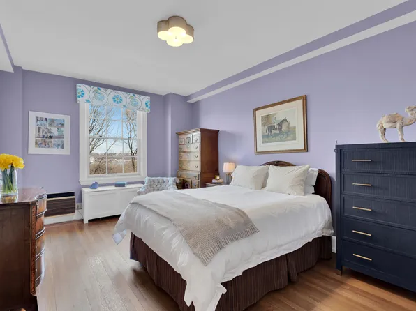 173 Riverside Drive image 13 of 17